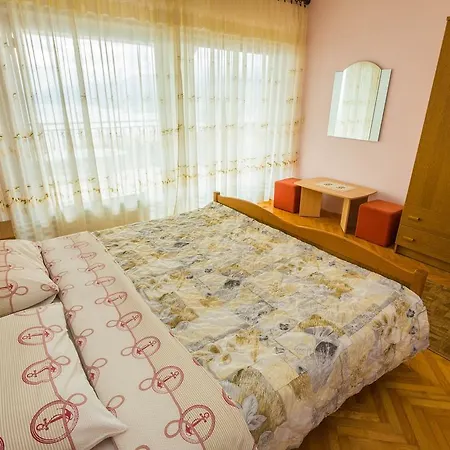 Luciana Apartament *