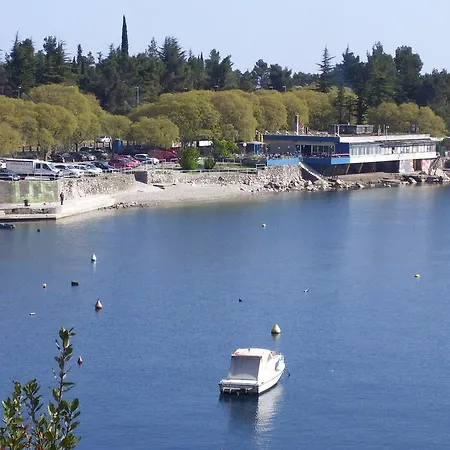 Luciana * غييكا